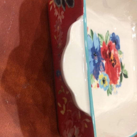 Ceramic pioneer woman casserole dish 8.5 inch by 12inch - Picture 3 of 6